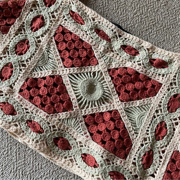 LIKE NEW Crochet Crop Top - Picture 2 of 4